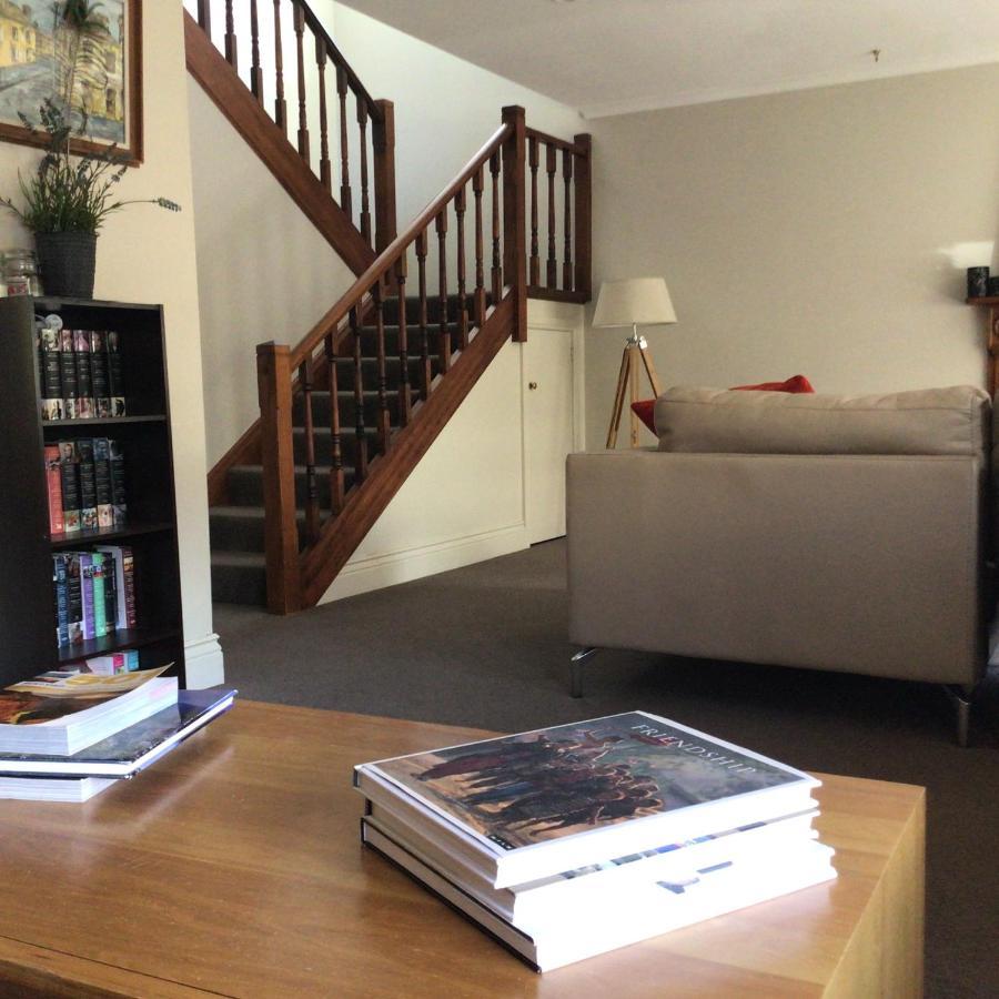 לונסטון City Townhouse Walking Distance To City מראה חיצוני תמונה